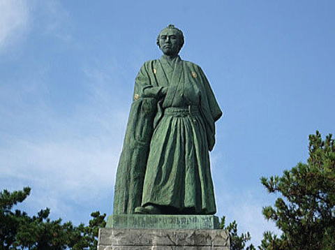 坂本龍馬像